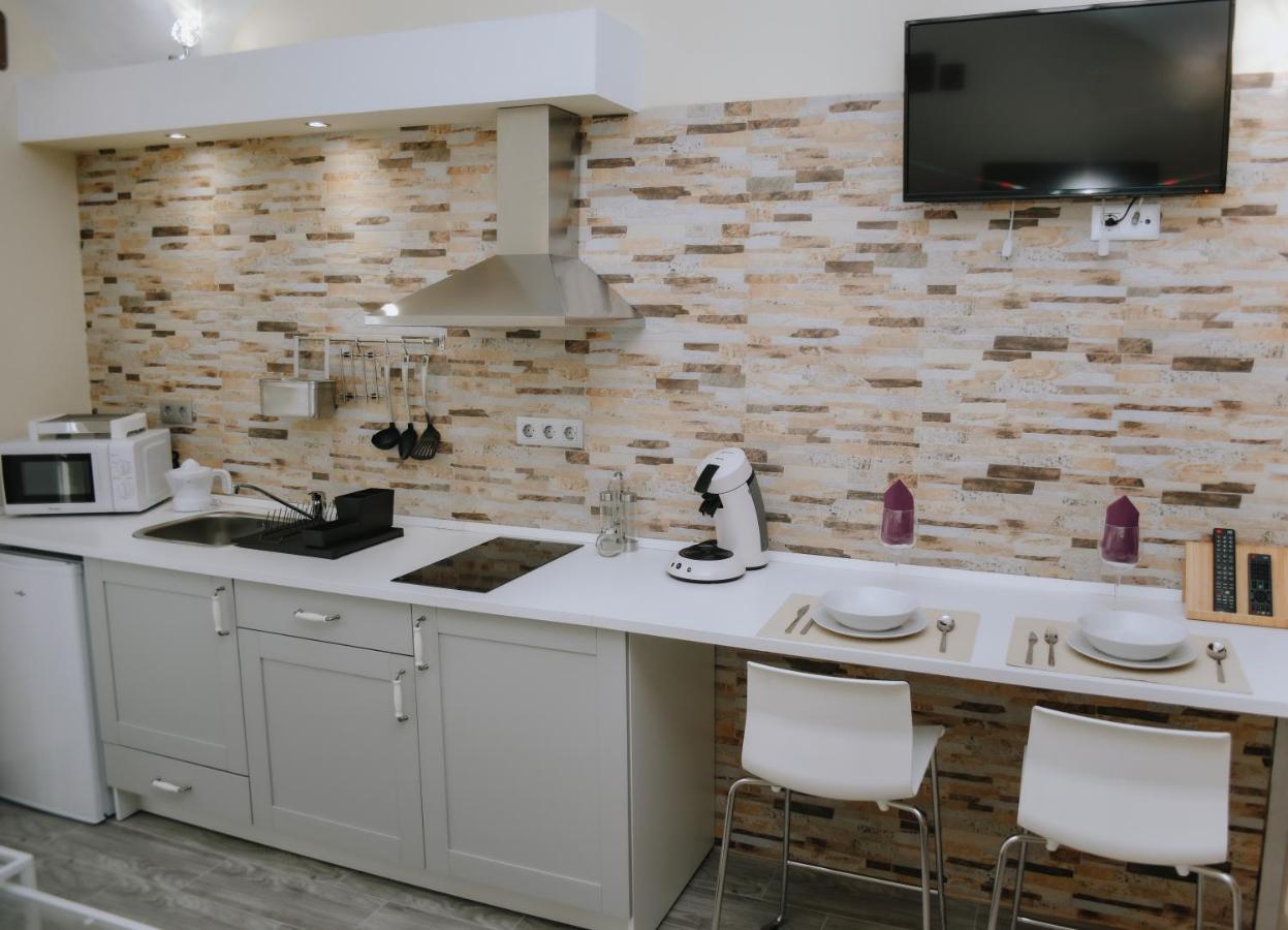 מרידה Eres Emerita "Apartamentos & Suites" מראה חיצוני תמונה