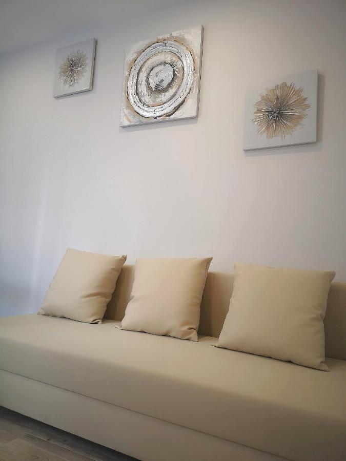 מרידה Eres Emerita "Apartamentos & Suites" מראה חיצוני תמונה
